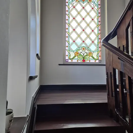 Elegante Altbauwohnung Mit Schlossblick Und Parkplatz アパート ヴェルニゲローデ