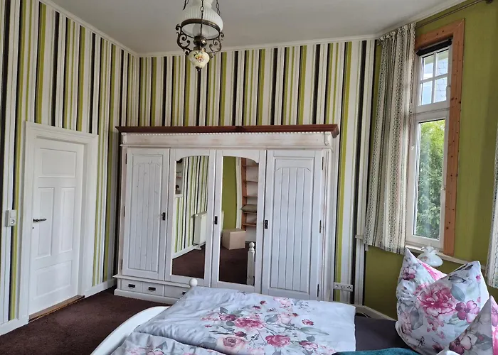 Elegante Altbauwohnung Mit Schlossblick Und Parkplatz Wernigerode