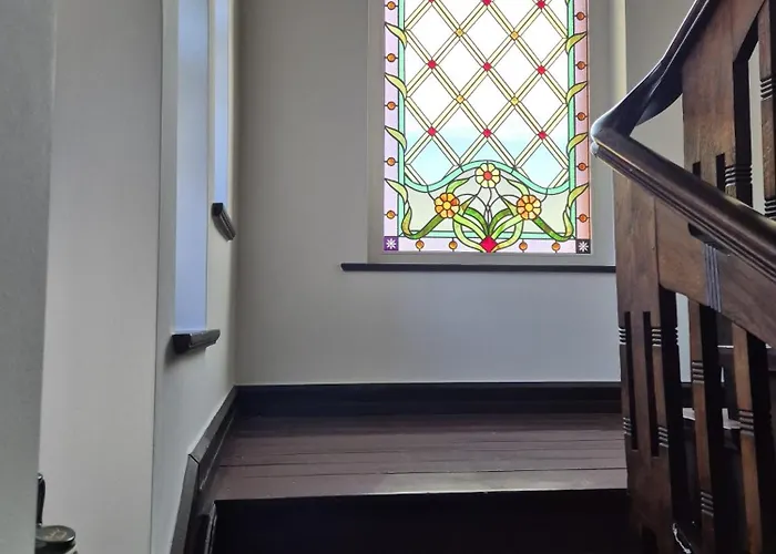 Elegante Altbauwohnung Mit Schlossblick Und Parkplatz Daire Wernigerode